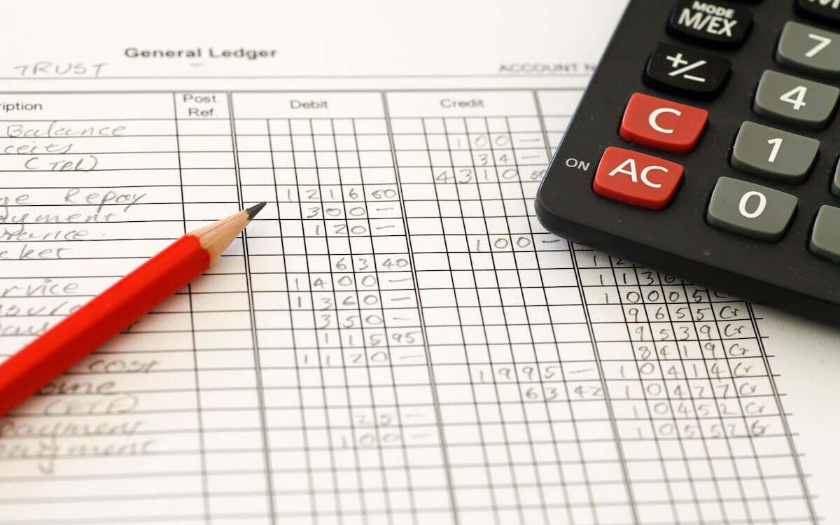 Why Hire a Bookkeepers for Your Manufacturing Business?